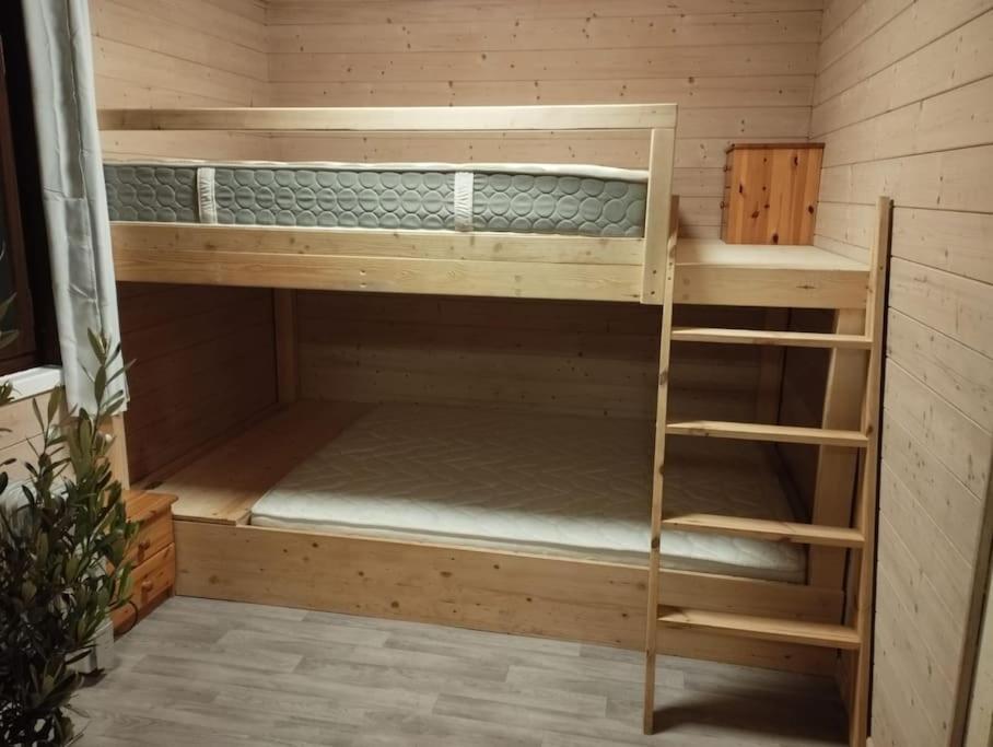 Chalet 8 Personnes + Grand Terrain Et Riviere Entremont Екстериор снимка
